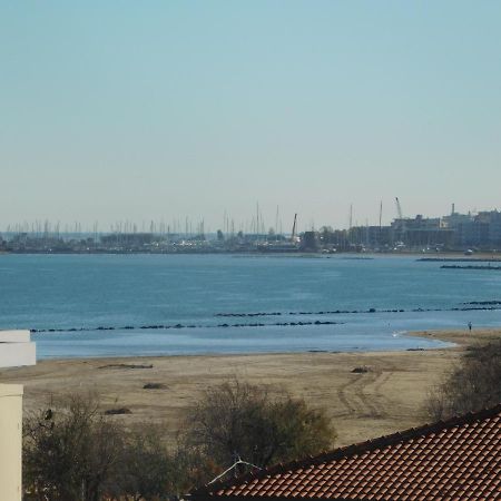Hotel Dolores Rimini Exteriör bild