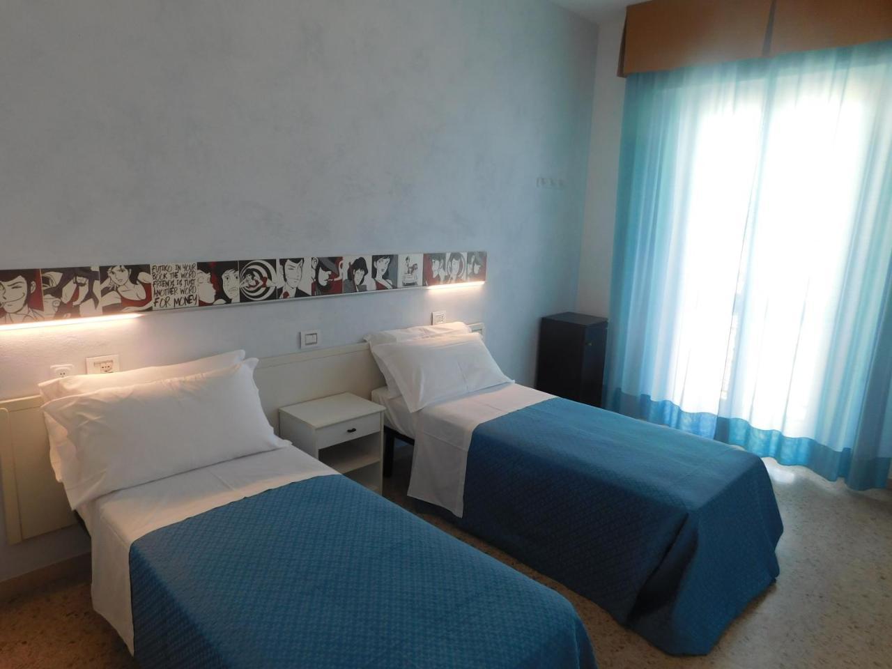 Hotel Dolores Rimini Exteriör bild